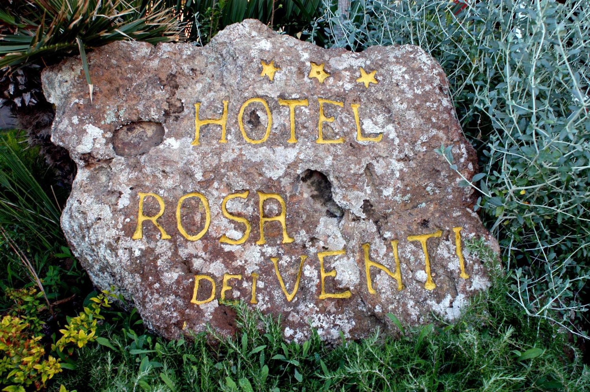 Hotel Rosa Dei Venti Castelsardo Exterior foto